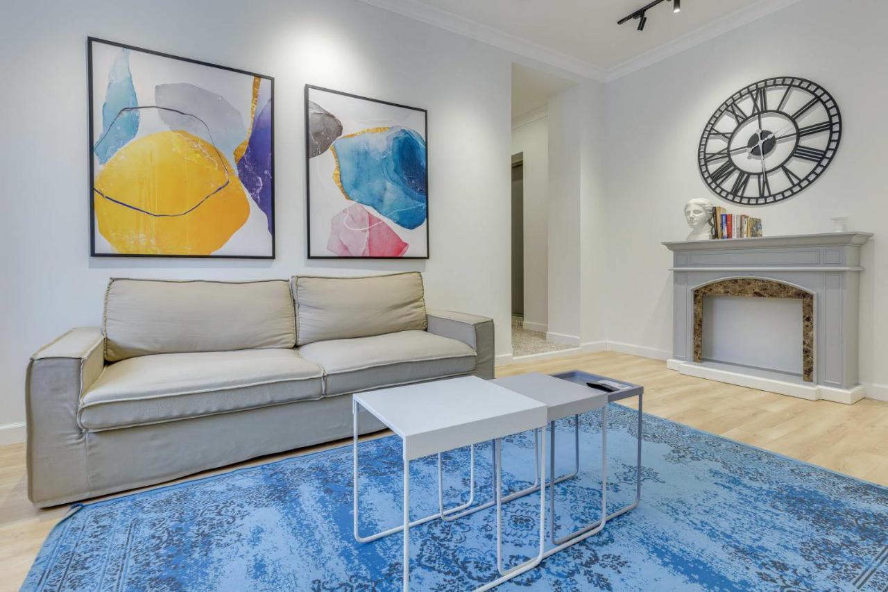 Opera Apartments Almaty Phòng bức ảnh