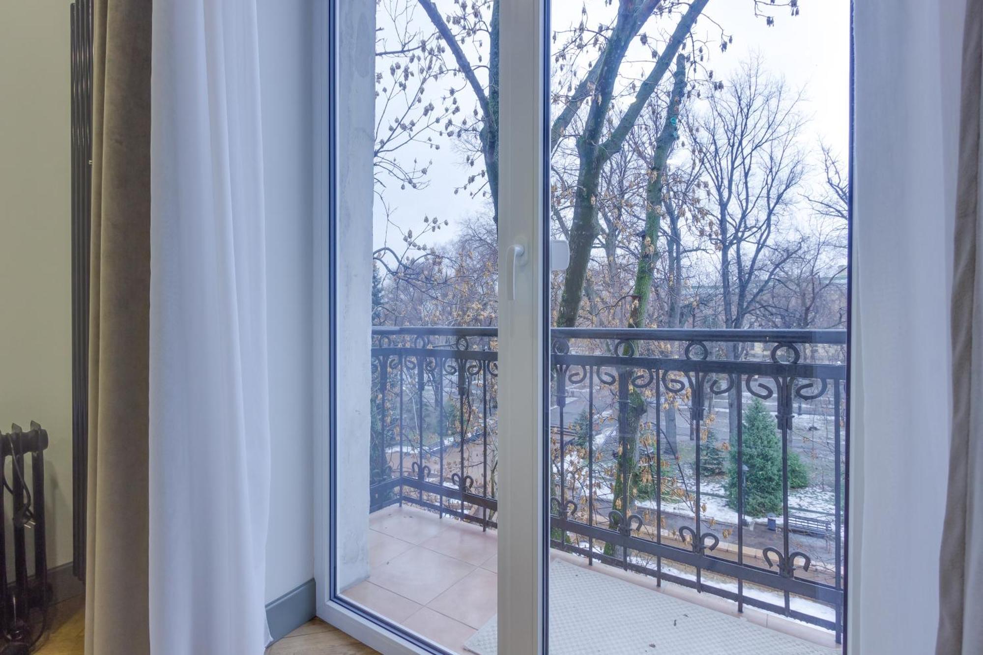 Opera Apartments Almaty Phòng bức ảnh